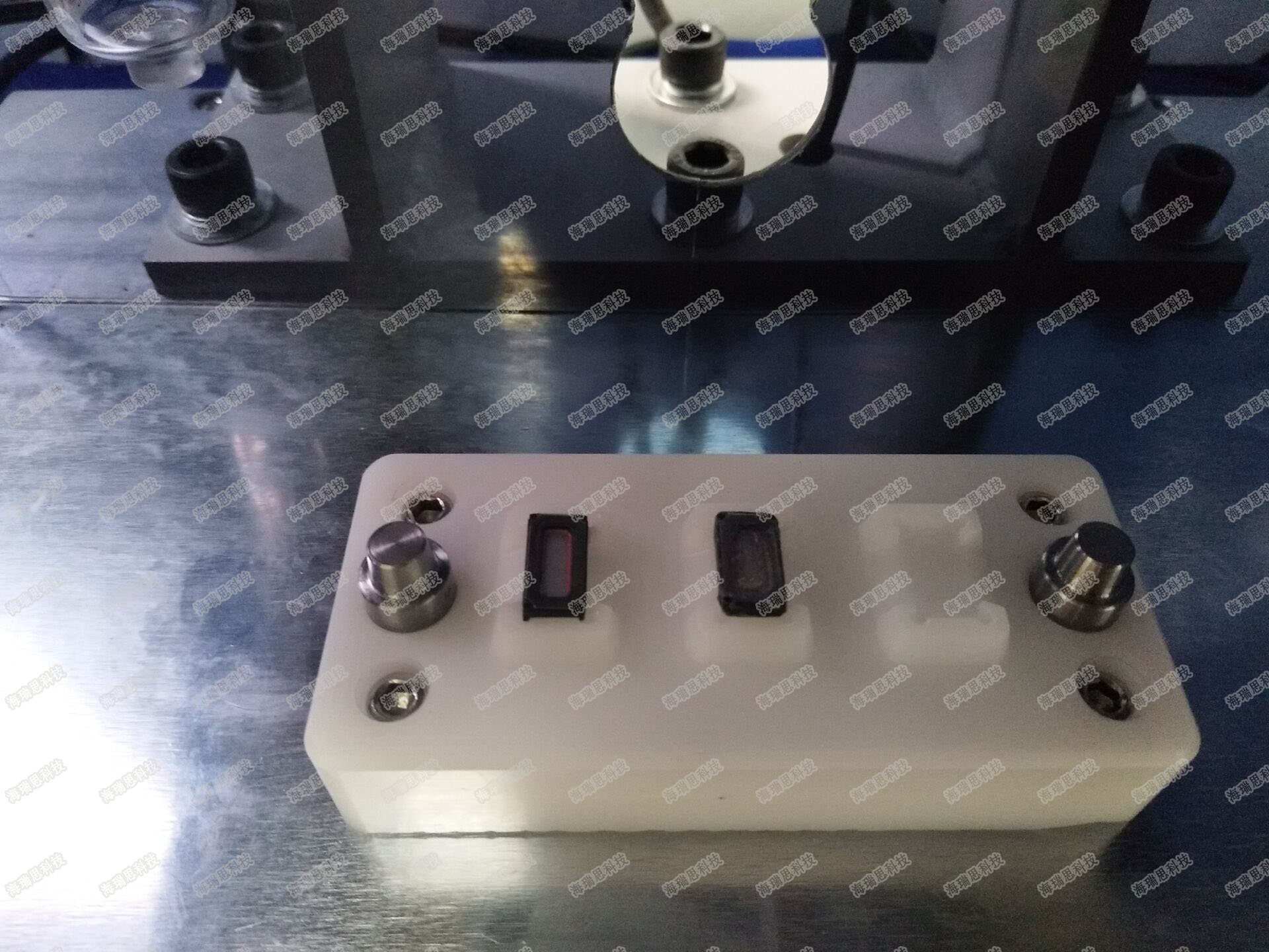 手機喇叭防水檢測模具展示-海瑞思科技