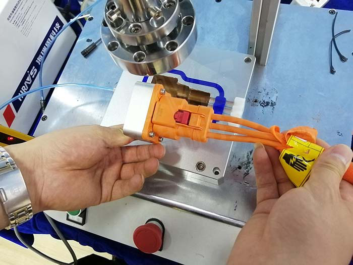 新能源電動汽車 各類配件做氣密性防水測試 新能源電動汽車 各類配件做氣密性防水測試